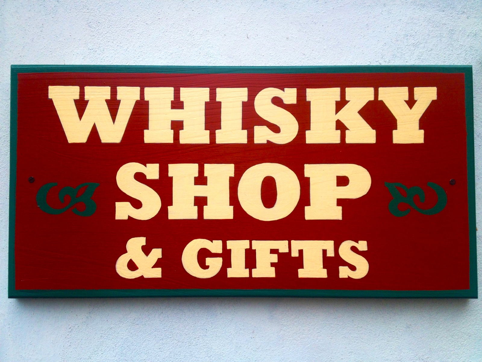 Whisky shop & Gifts