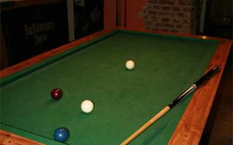 Karambol/Billiard - Whisky Pub